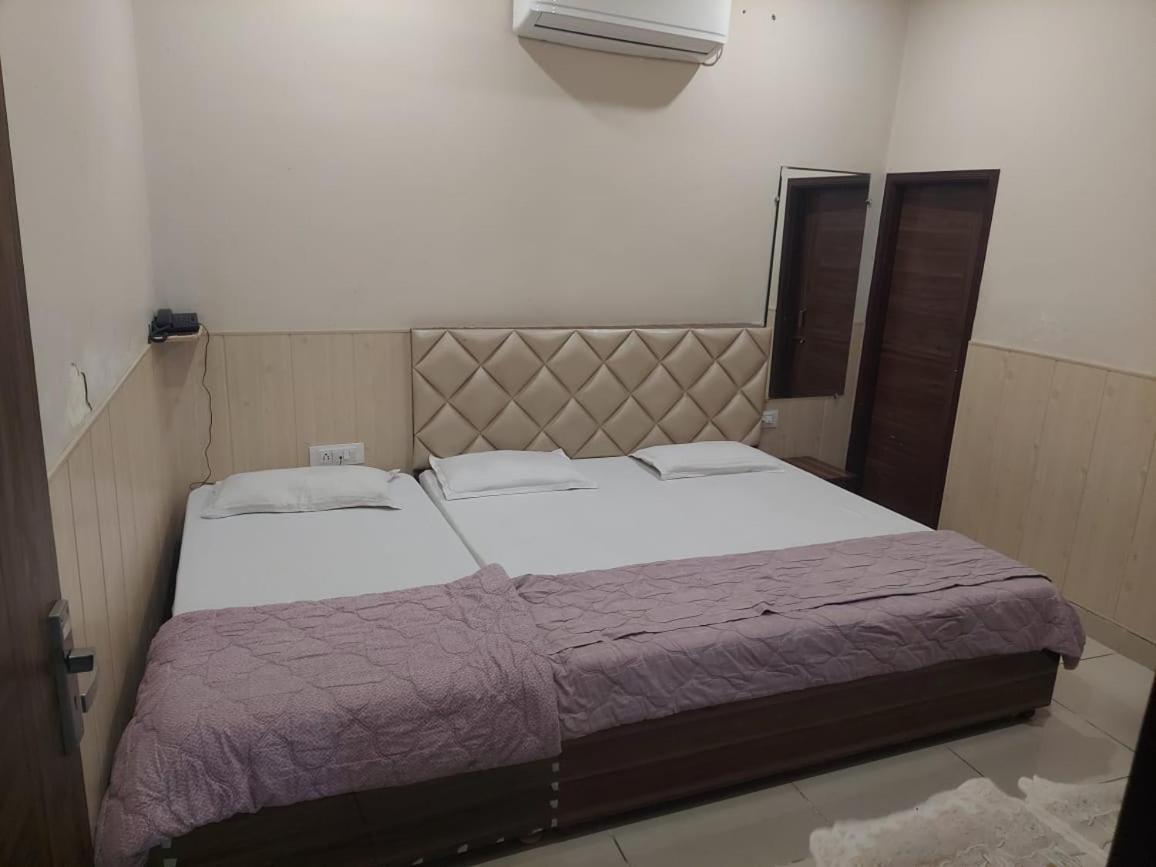 Rk Lodge Amritsar Zewnętrze zdjęcie